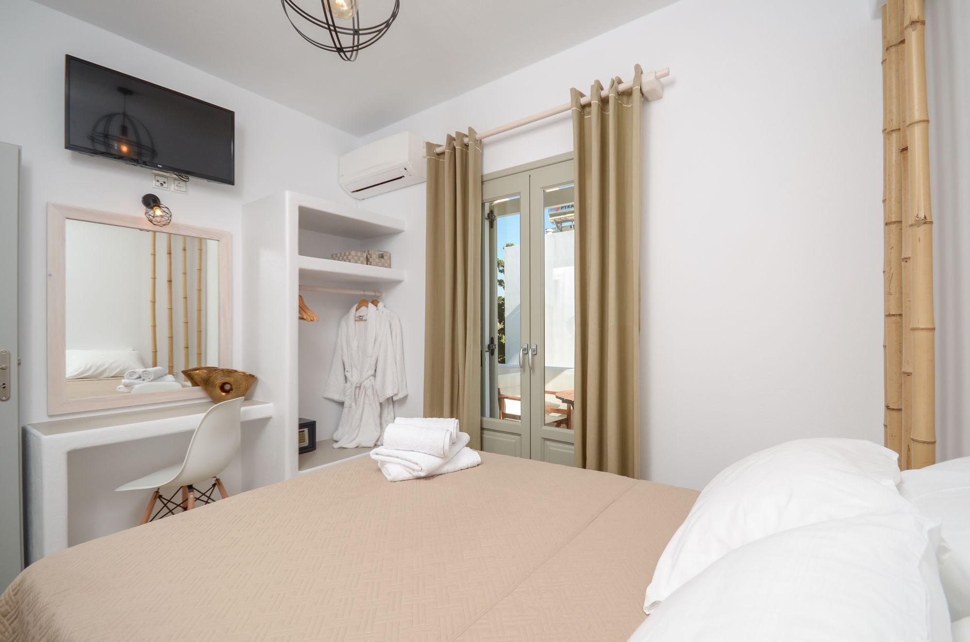 Aphrodite Luxury Apartments อาโยส โพรโกปิออส ภายนอก รูปภาพ